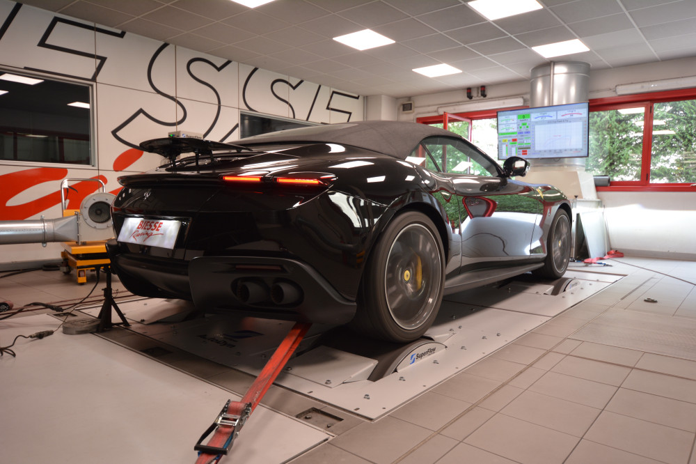 Roma  3.9 Bi-Turbo 620cv