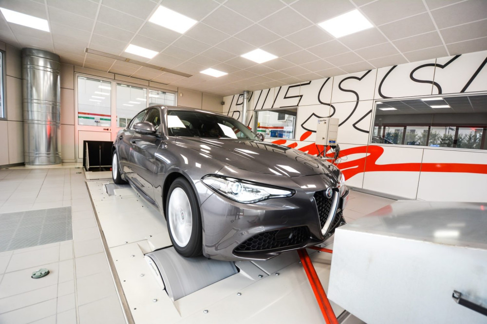 Giulia  2.2 136cv MT6